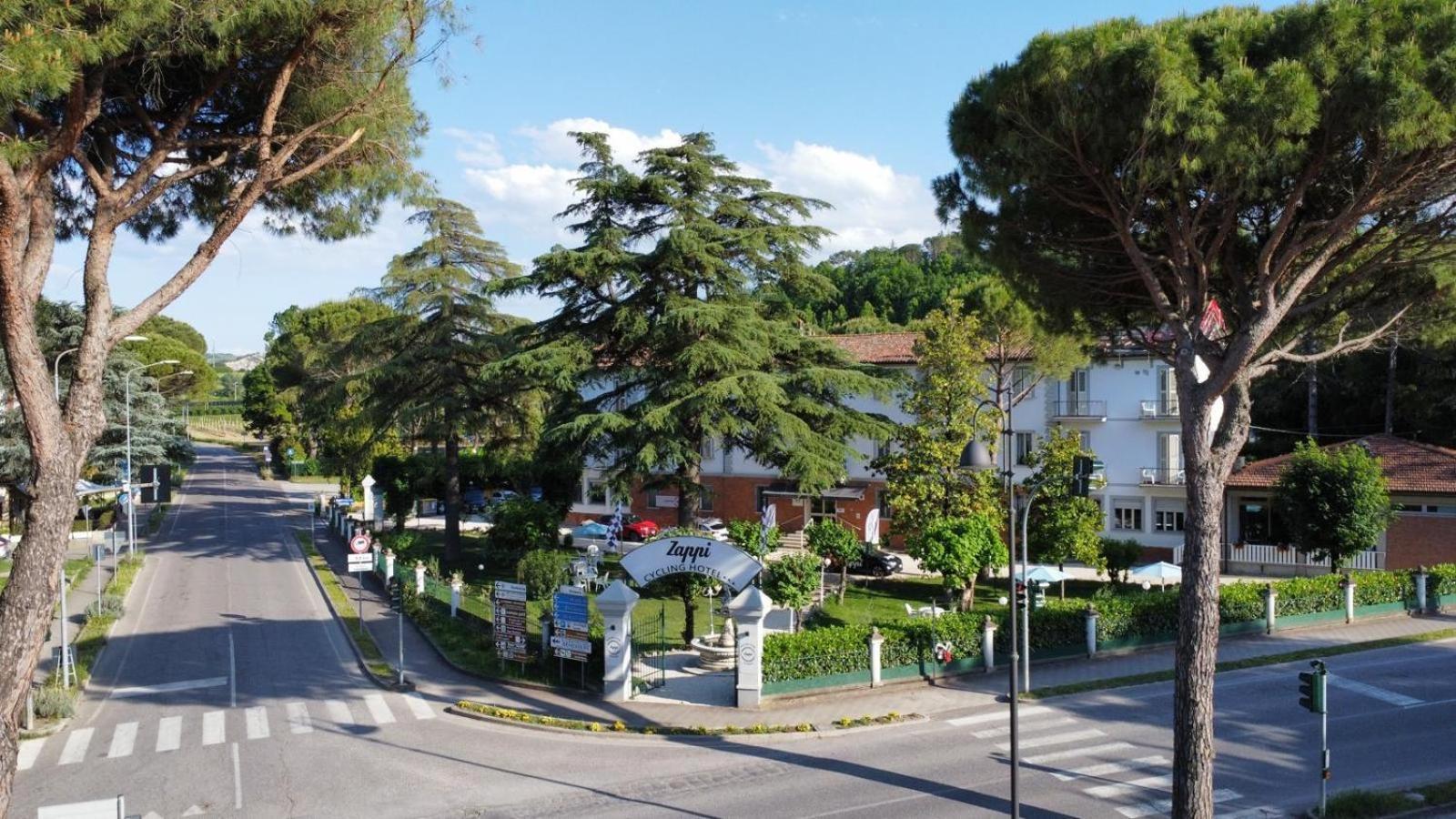 Zappi Cycling Hotel Riolo Terme Ngoại thất bức ảnh